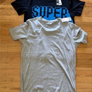 Uniqlo and Happy T bundle of 2 t-shirts size L